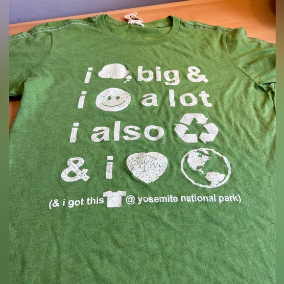 Jones & Mitchell Sportswear Tops - RARE Yosemite Jones & Mitchell Think Smile Recycle Tee Shirt Green Size Medium